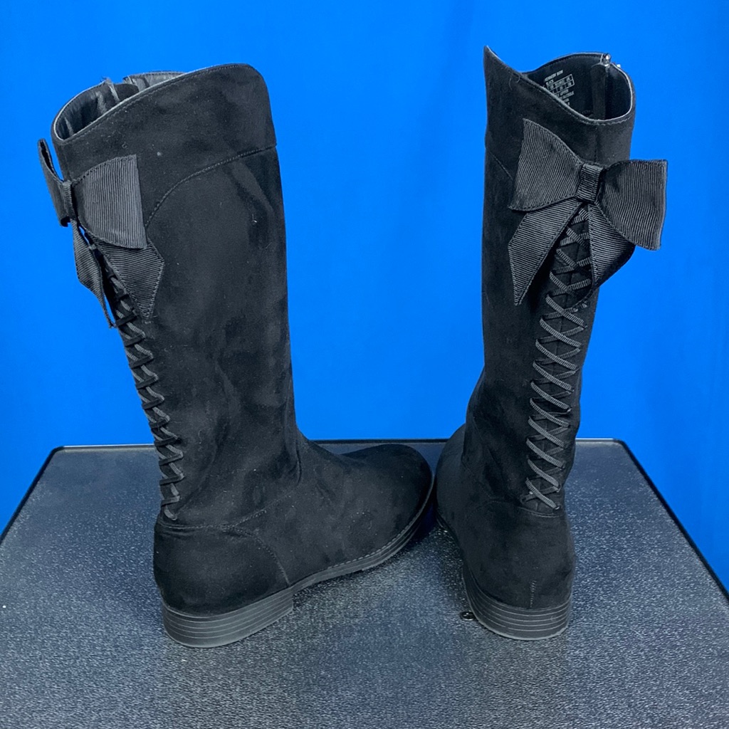 Kenneth Cole Girls Boots. Bows In Back